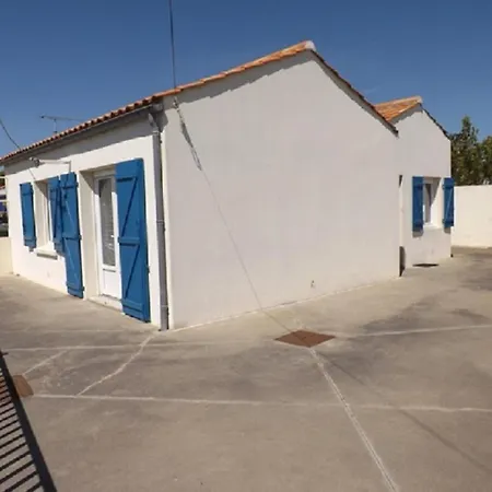 Maison De Pays 500 M De La Holiday home *
